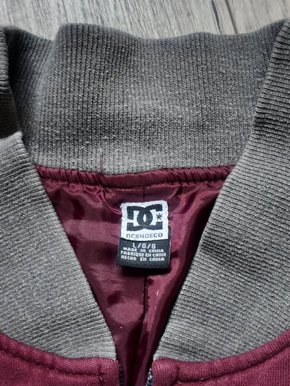 DC Shoes Varsity Bomber Jacket Full Zip Burgundy and Grey Men's Size Large (L) - Picture 3 of 6